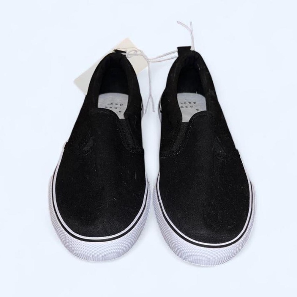 NEVER WORN! Black Slip-On shoes
